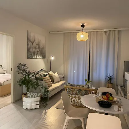 Cozy Close To The Beach Apartment
